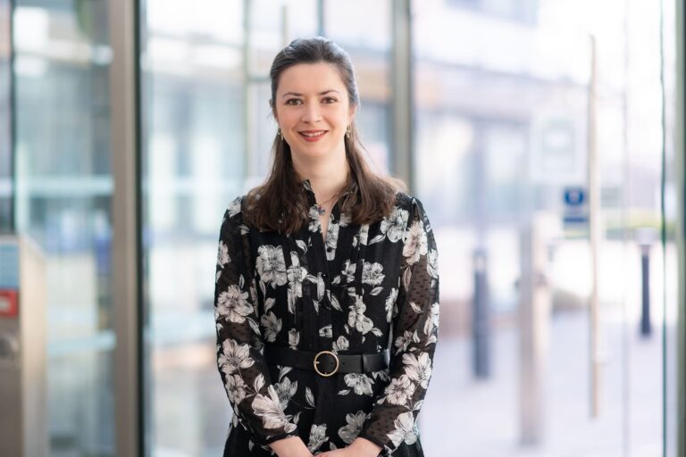 Dr Lucy Cunningham