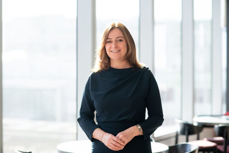 Dr Nina White